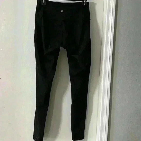 Lululemon high rise mesh legging - Picture 2 of 7